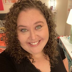 Meet your Posher, Jenni